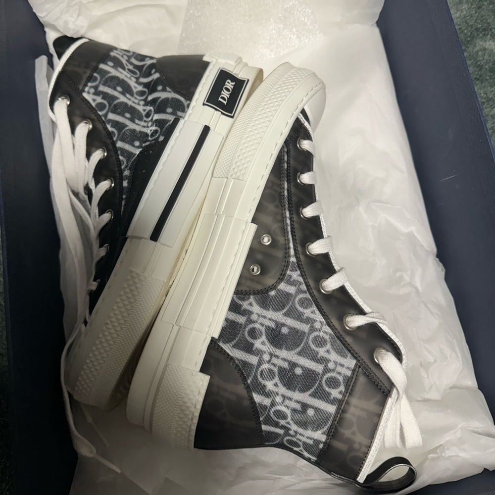 Dior Men’s B23 high-top sneakers
